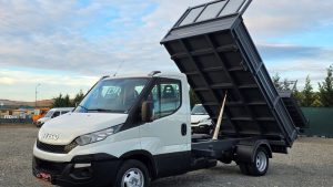 IVECO DAILY 35C13, facelift, 2300cc, 130 cp, basculabil 3 parti, 3.5t, 170.489 km certificati   , cruise control, RAR efectuat, EURO 5, 02/2016.